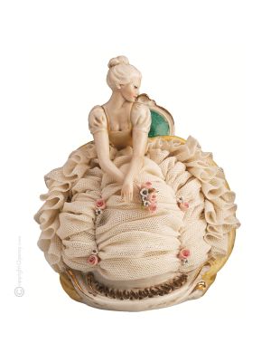 FRAU 1093 Italienische Porzellan Figur Barock handbemalt Wohnkultur elegant exklusiv 