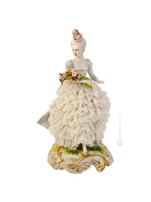 FRÜHLINGSWANDERUNG Italienische Porzellan Figur Barock handbemalt hochwertig Wohnkultur