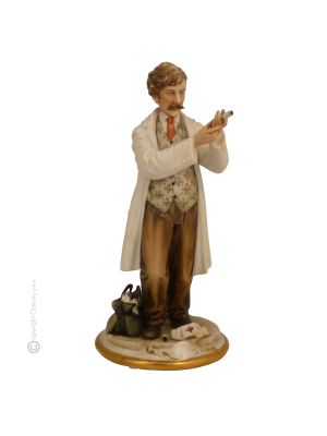 ARZT Italienische Porzellan Figur handbemalt stilvoll exklusiv Wohnkultur klassisch elegant