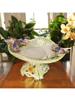 Ovaler Ständer, künstlerischer Keramik-Mittelpunkt, verziert mit Blumen und goldenen Details, handgefertigt