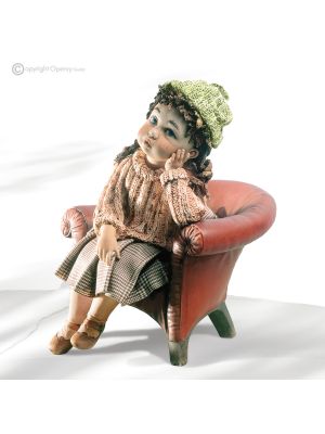 FRANCESCA – Komplett handbemalte, feine Capodimonte-Puppe.
