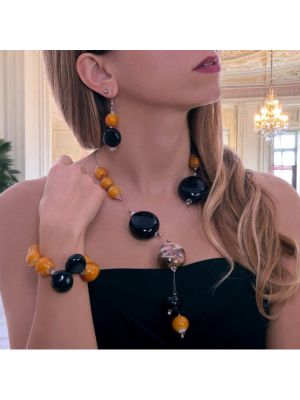 Venezianische Raffinesse: Halskette, Armband und Ohrringe mit echten geblasenen Muranoglasperlen.
