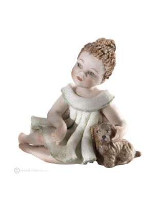 LUCY – Exklusive Capodimonte-Puppe mit handbemalten Details.