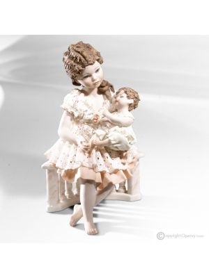 LUNA BIMBO Capodimonte romantische Mutter mit Kind, zeitlose italienische Eleganz.