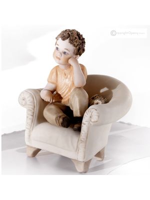 RENATO – Elegante Porzellanpuppe, ideal für Sammler.