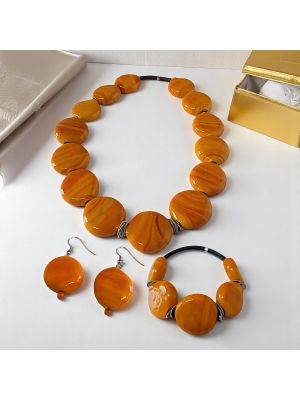 Edles Set handgefertigten Muranoglas-Schmucks, bestehend aus Halskette, Armband und Ohrringen.