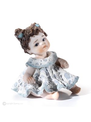 TEA - Capodimonte-Statuette, ein Kunstwerk aus feinem Porzellan.