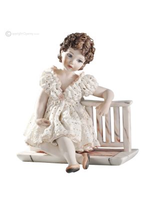 TESS Capodimonte-Puppe aus Porzellan, Symbol für Frieden und Harmonie.