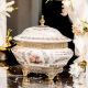 Box, elegante Schmuckschatulle aus edler Keramik, mit edlen goldenen Details.