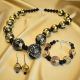 Halskette, Armband und Ohrringe aus Muranoglas, geblasen mit 24 Karat Blattgold, ein exklusives und raffiniertes Set.
