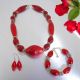 Edles Set mit echten Muranoglasperlen: Halskette, Armband und Ohrringe.